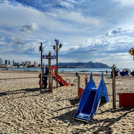 Esmeralda Sea Front Apartment Benidorm Extérieur photo