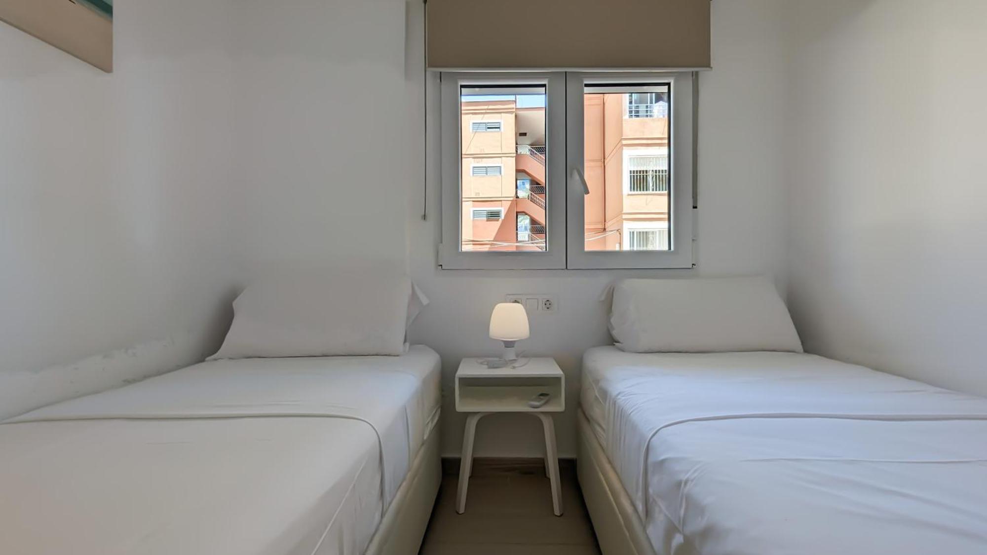 Esmeralda Sea Front Apartment Benidorm Extérieur photo